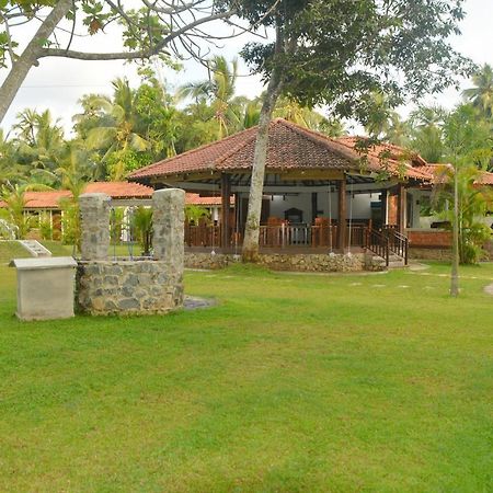 Nature Paradise Villa Balapitiya Bagian luar foto
